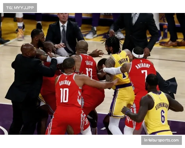 黄蜂109-99击败火箭 年轻核心率队将连胜扩大至八场